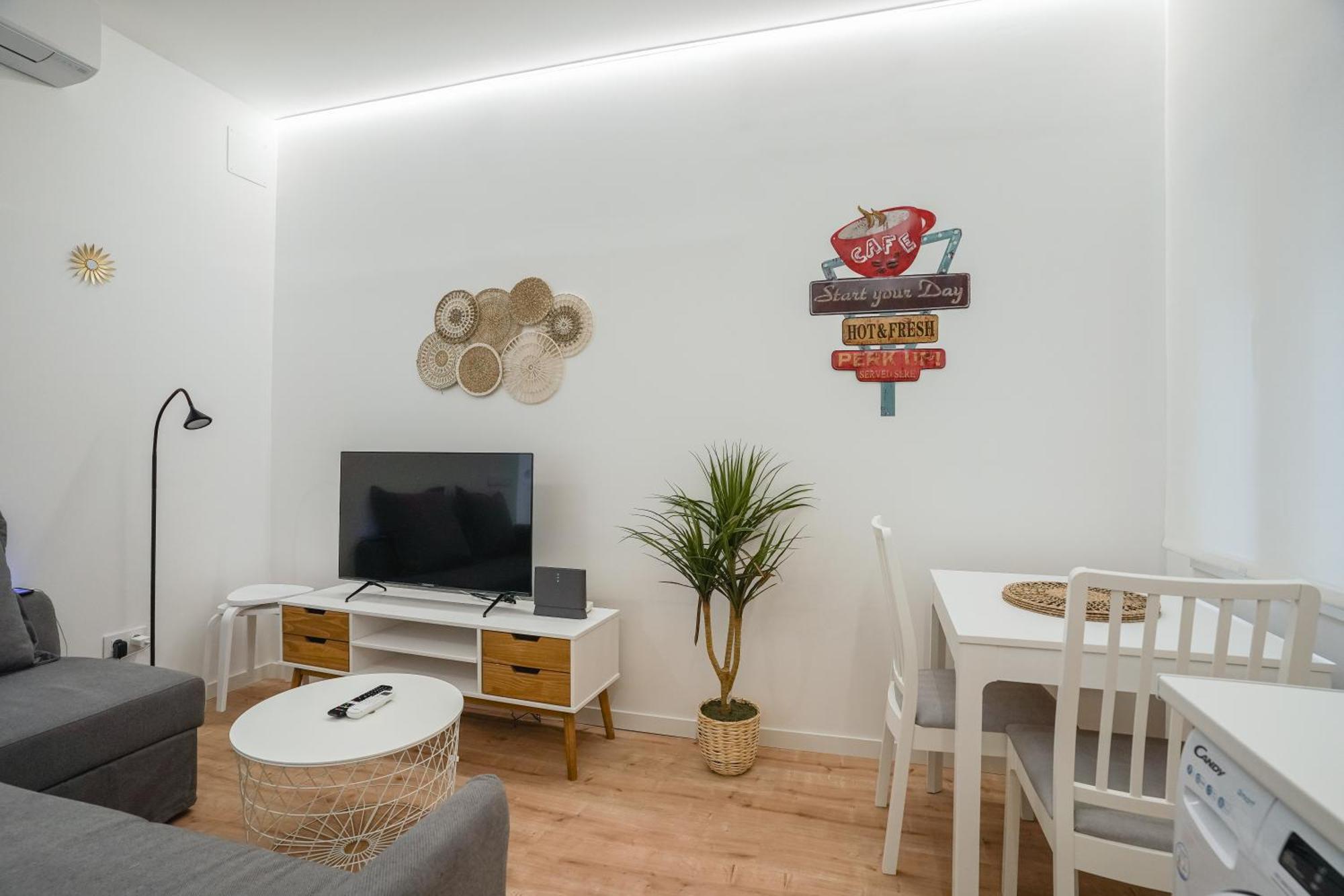 Cozy And Modern-1Bedroom 1Bathroom-Delicias Мадрид Экстерьер фото